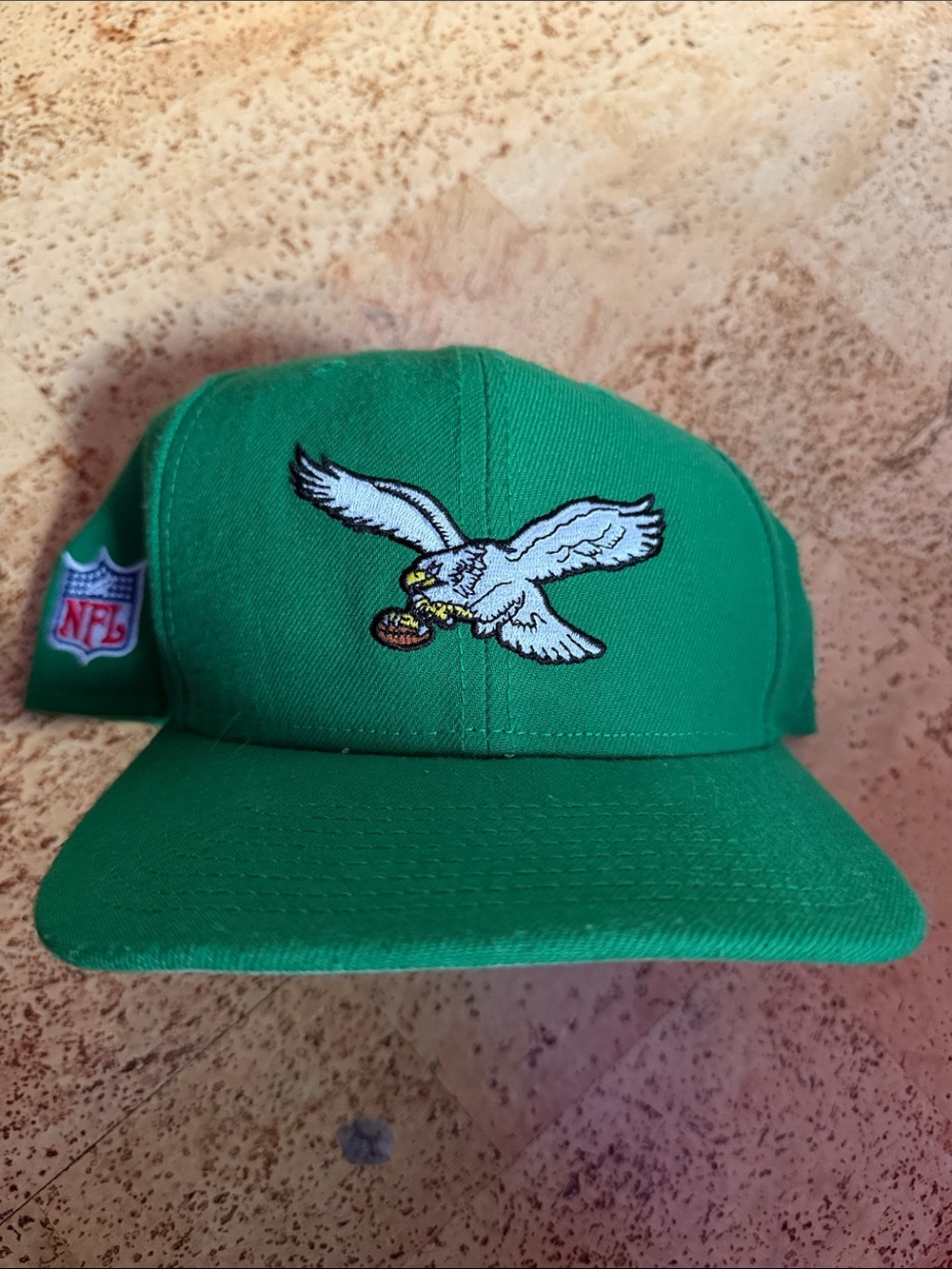 Green New Era 9fifty Original Fit NFL Eagles Retro Logo Snapback Hat